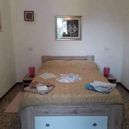 Antica Via Casale Corte Cerro